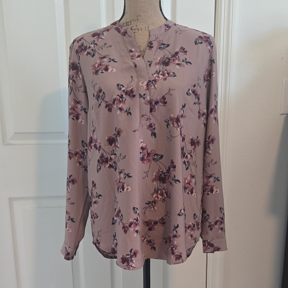 Chic Mauve Floral Blouse